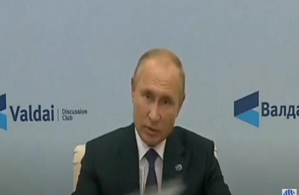 Путин предложил облегчить семьям с детьми покупку жилья