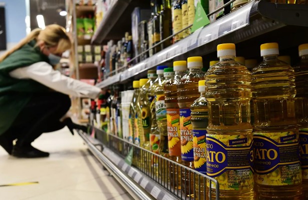 В Минпромторге предложили переводить нуждающимся деньги на продукты