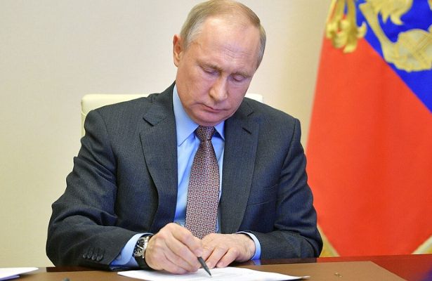 Путин и Токаев поздравили всех мусульман мира с праздником Курбан-байрам