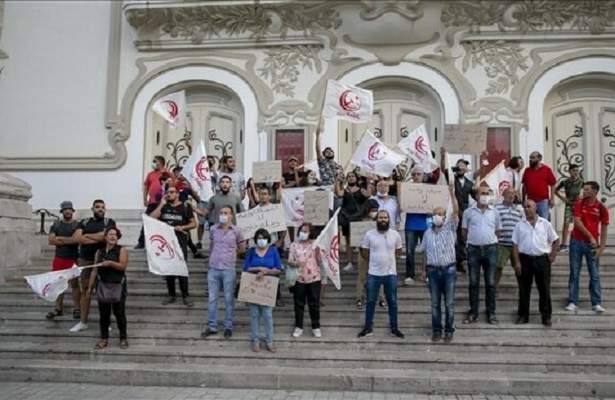 В Тунисе провели акции протеста против визита делегации американского Конгресса