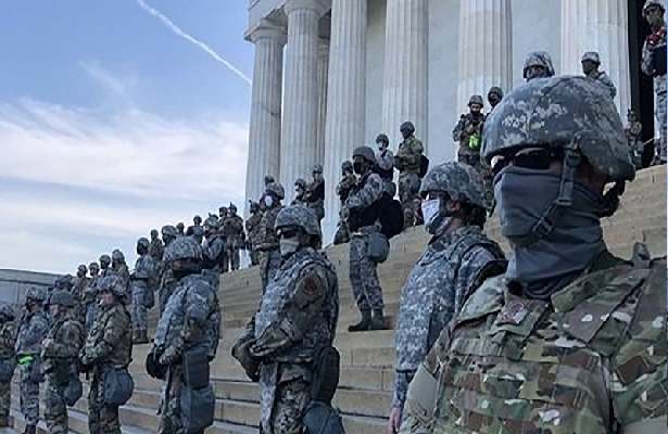 Страх вызванный новым восстанием и насилием в Америке; Полиция Конгресса находится в боевой готовности