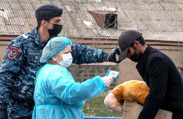 В Армении непривитые граждане будут лечиться за свой счет