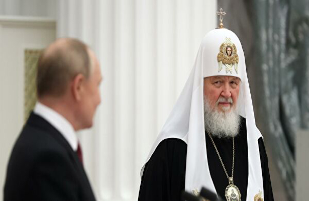 Президент наградил Патриарха высшим орденом России
