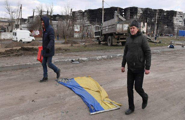 Украинские военные расстреливали в Мариуполе машины, где находились дети