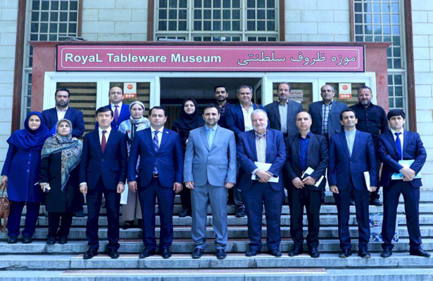 Таджикская делегация прибыла в Иран для изучения документа исполнительной программы по туризму