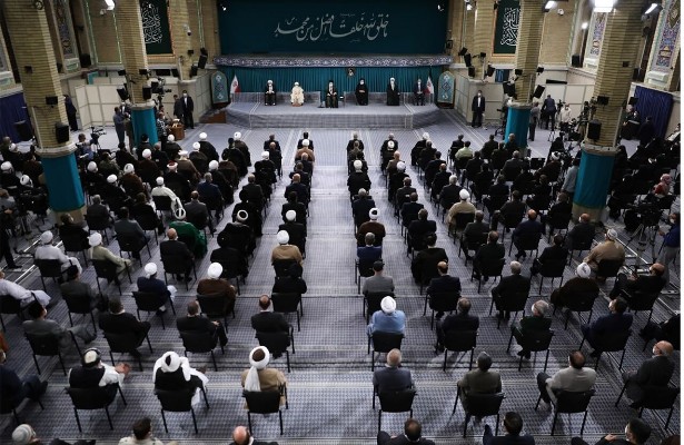 Молодая Исламская Республика сегодня превратился в мощное государство: Лидер