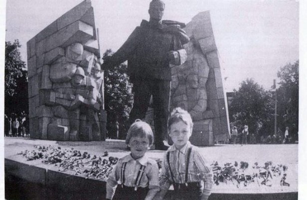 Памятник герою-партизану Судмалису станет экспонатом латвийского «Музея оккупации»