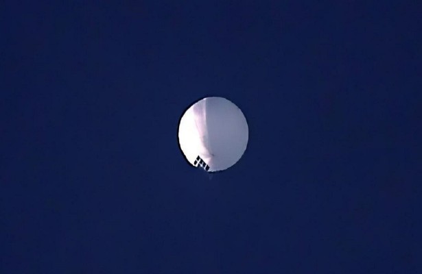 В США сообщили об отслеживании китайского разведывательного воздушного шара