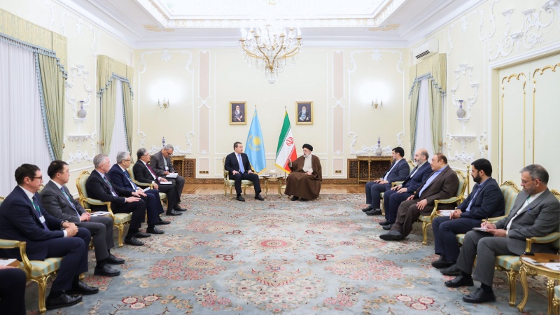 Акцент Раиси на продвижении торговых отношений между Ираном и Казахстаном