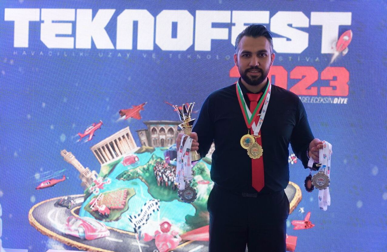 Молодой иранский ученый завоевал 4 медали на всемирных конкурсах изобретений в Турции