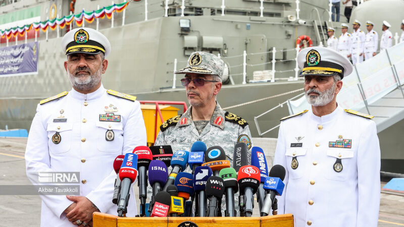 Генерал Багери: Миссия иранской армии в Мировом океане будет продолжена