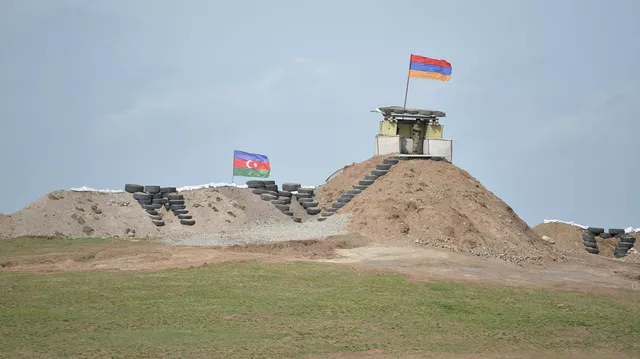 Ереван и Баку обвинили друг друга в обстрелах на границе