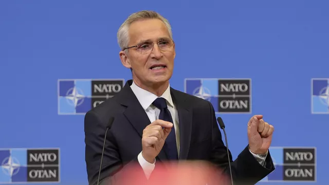 Евросоюз не сможет защитить себя без НАТО, заявил Столтенберг