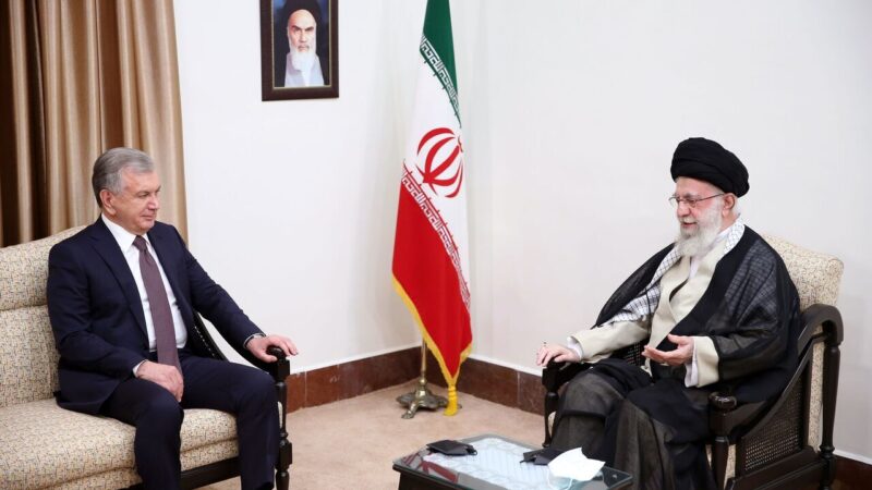 Верховный лидер: Иран соединить Узбекистан с открытым морем