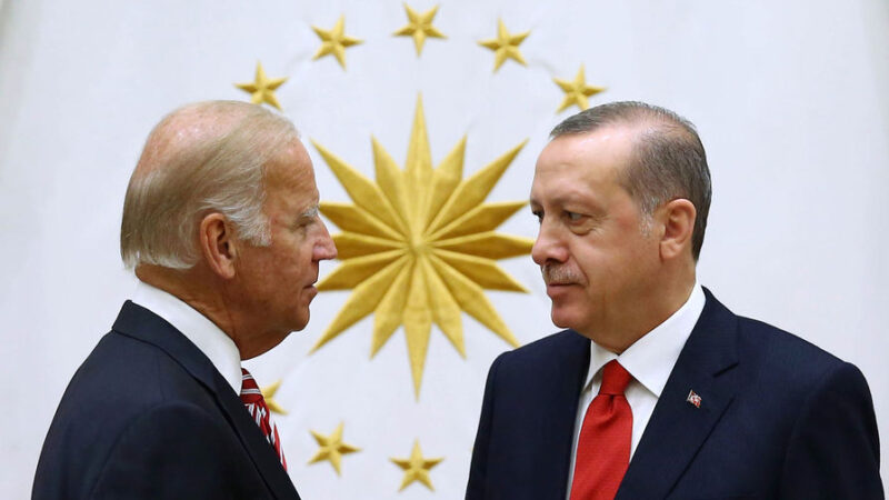 СМИ сообщили о планах Эрдогана и Байдена провести переговоры на полях саммита НАТО