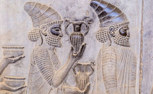 Иран намерен вернуть еще 17 тыс. глиняных табличек эпохи Ахеменидов до конца 2023 года