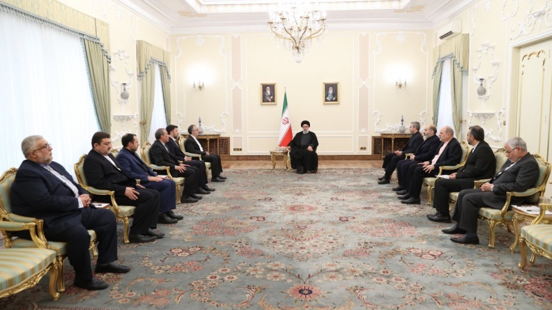 Раиси призвал к выполнению пожеланий Верховного лидера Исламской революции в сфере внешней политики