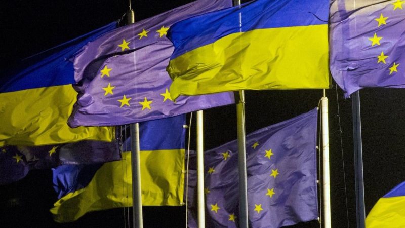 Евросоюз готовится объявить о начале переговоров с Украиной