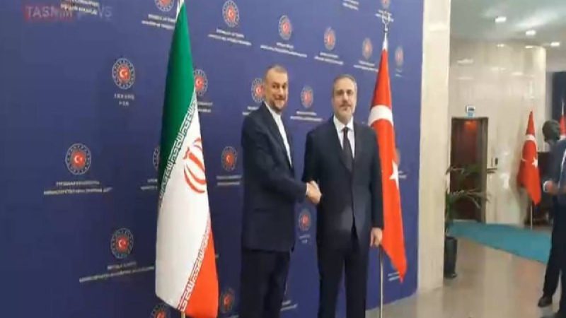 Состоялась встреча глав МИД Турции и Ирана