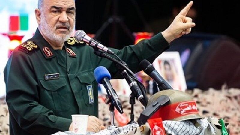 Иран не стремится к войне, но не оставляет ни одну угрозу без ответа, заявил главнокомандующий КСИР