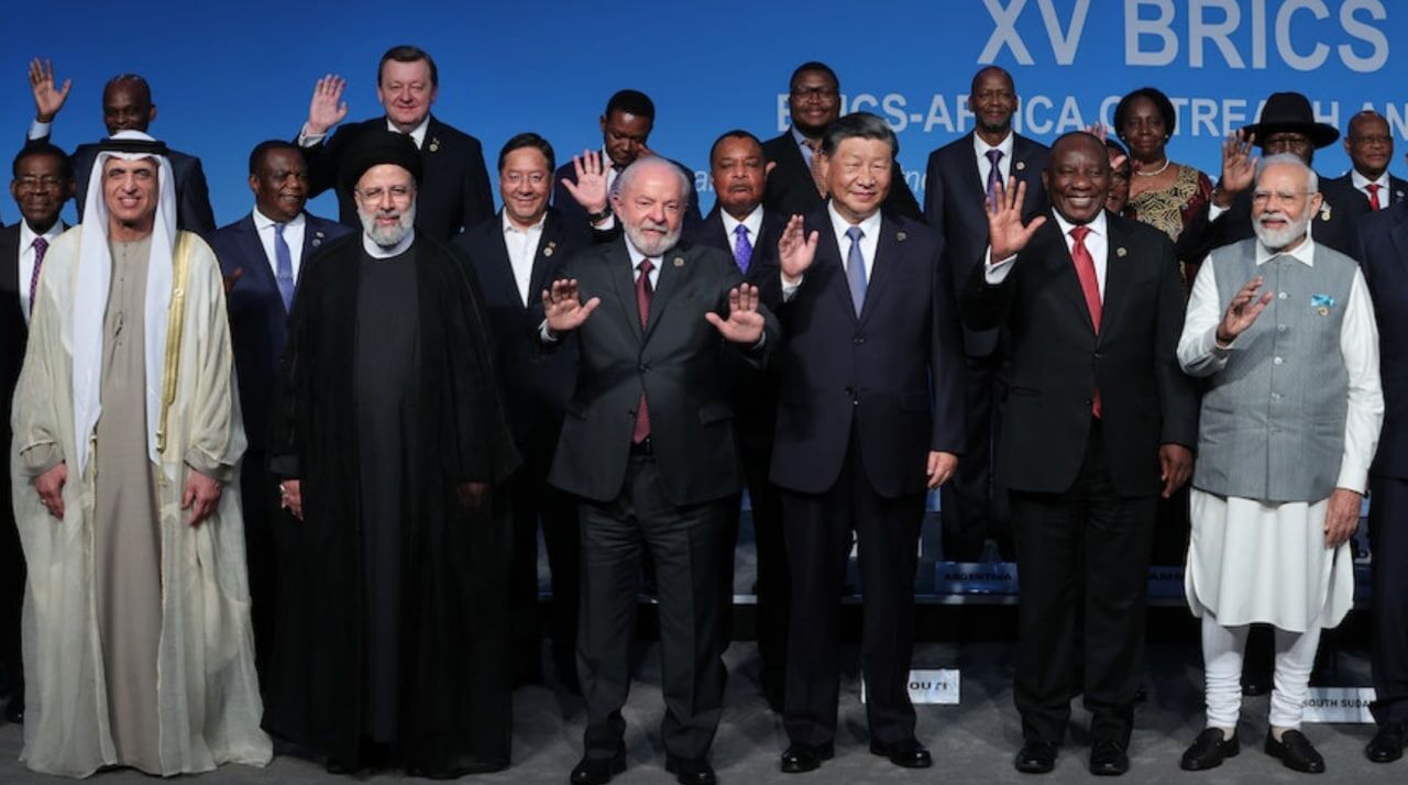 Южная Африка: Иран сегодня присоединяется к БРИКС