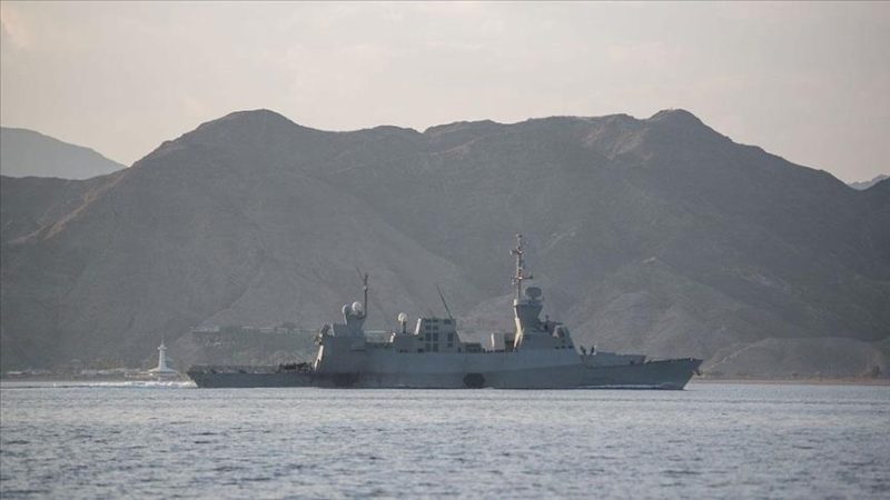 Хуситы: американо-британская атака не помешает атаковать израильские корабли