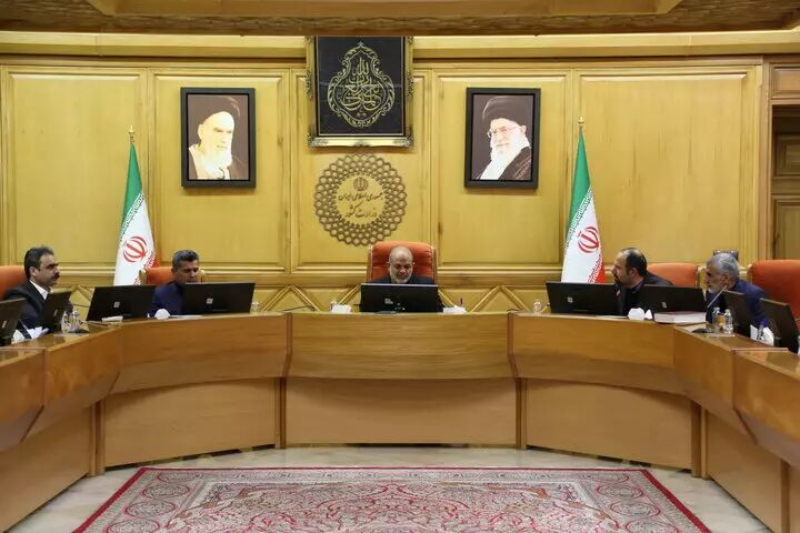 США не могут вмешивать во внутренние дела стран, заявил глава МВД Ирана