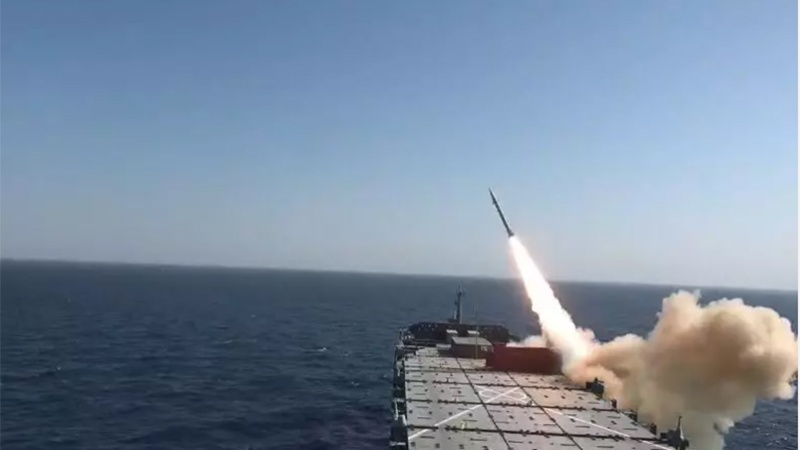 Выпущена баллистическая ракета с авианосца КСИР «Шахид Махдави»