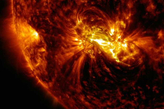 На Солнце образовалось пятно в 10 раз больше Земли: ожидается чудовищная магнитная буря