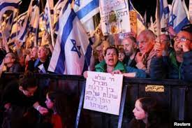 Митинги против Нетаньяху в Израиле: премьера обвиняют в кризисе безопасности