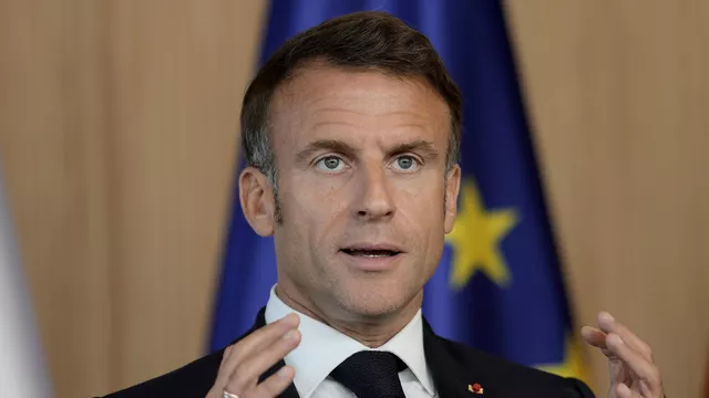 Оппозиция предостерегла Макрона от втягивания Франции в конфликт на Украине