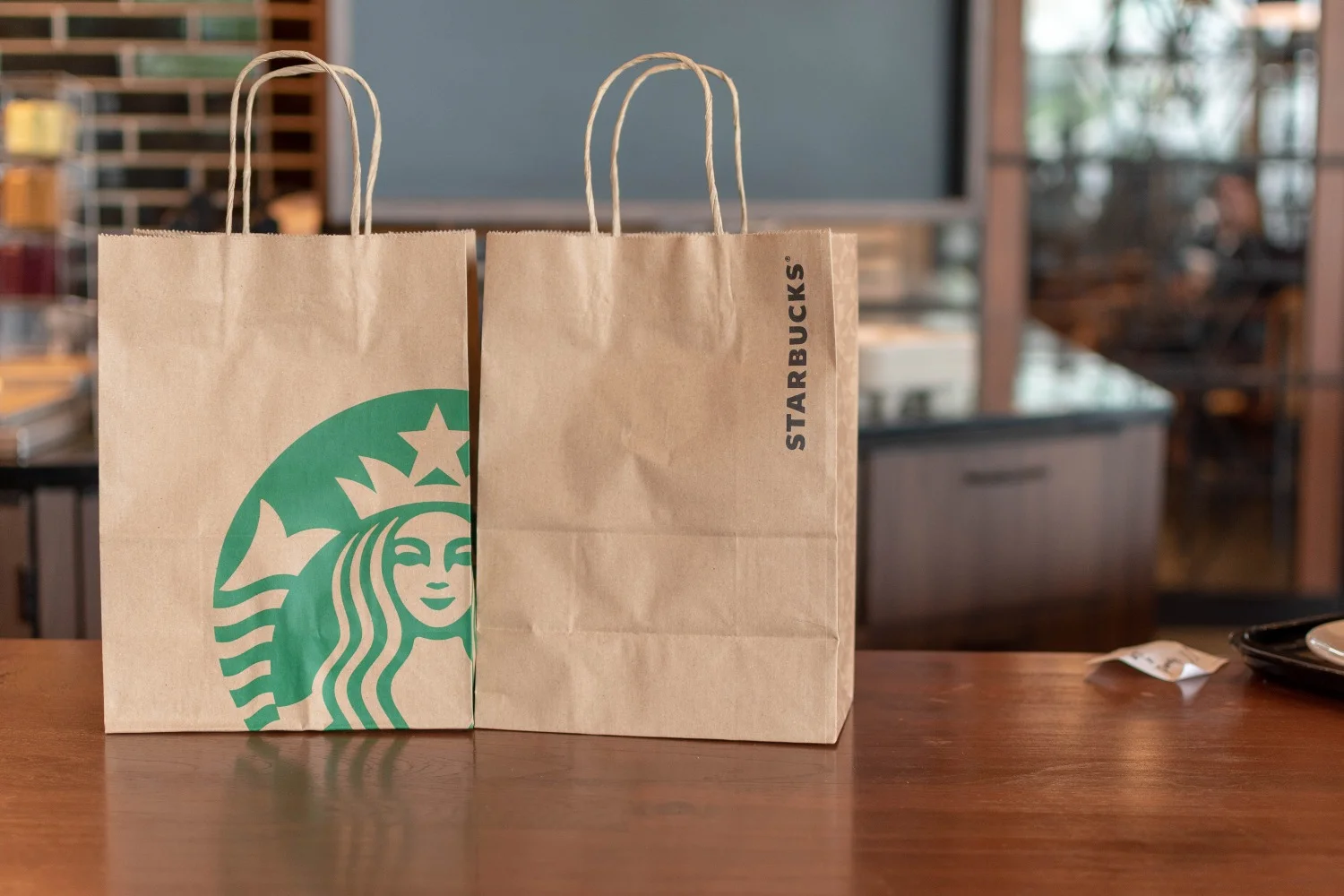 Starbucks увольняет 2 000 сотрудников на Ближнем Востоке из-за бойкота